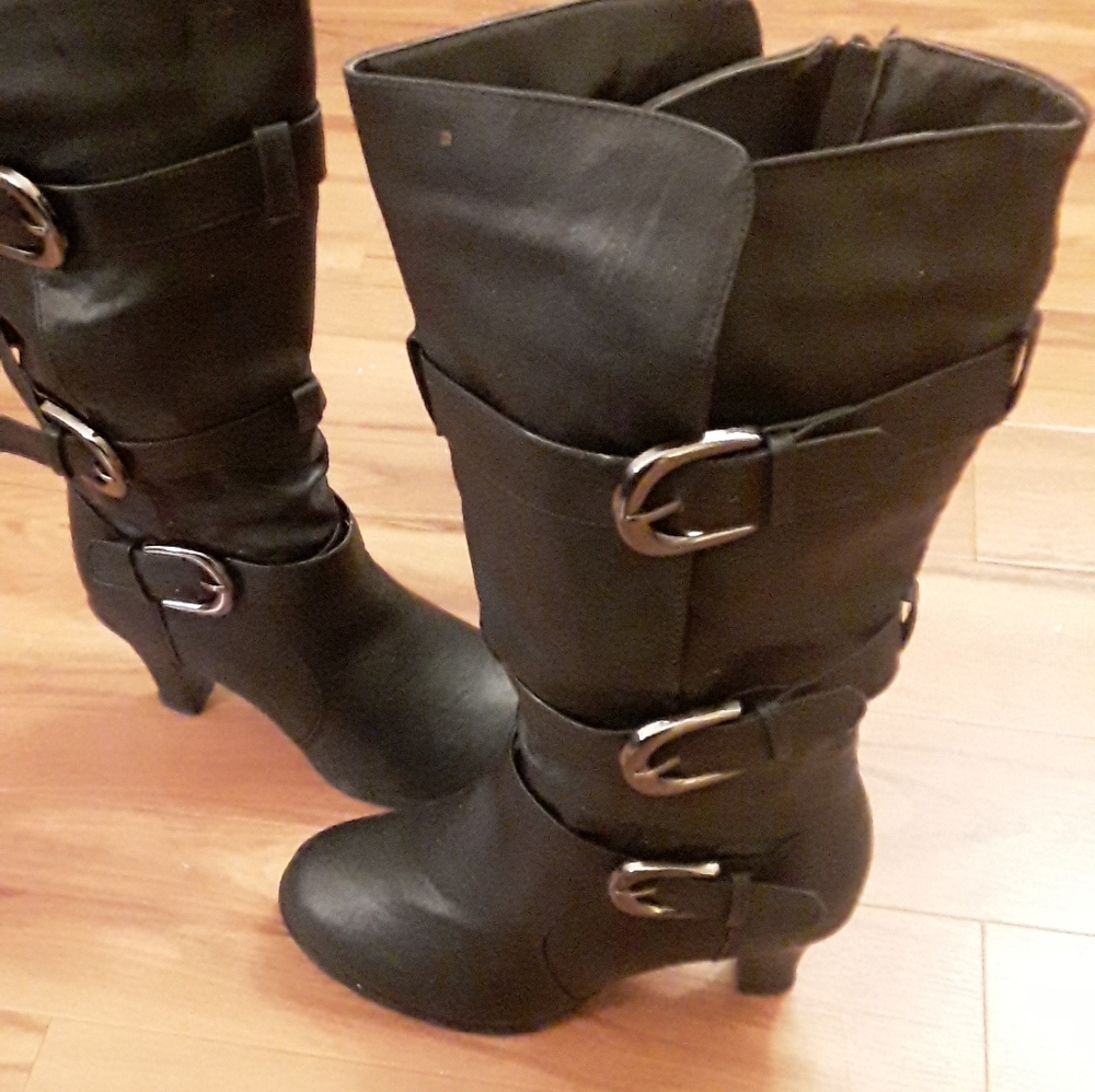 Ladies Fashion Buckle Boots
